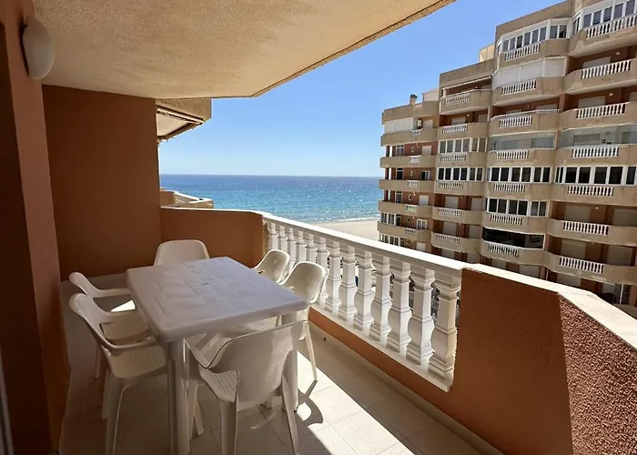 Hawaii V 4a - By Watermelon Apartment *