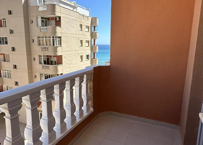 Hawaii V 4a - By Watermelon Apartment *